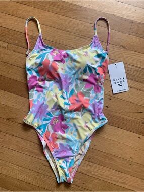 NWT BILLA BONG 1-Piece Beach Babe Floral Pastels Swimsuit Size M